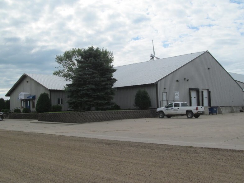 511 Industrial Park Blvd, Elbow Lake, MN à vendre - Photo principale - Image 1 de 5