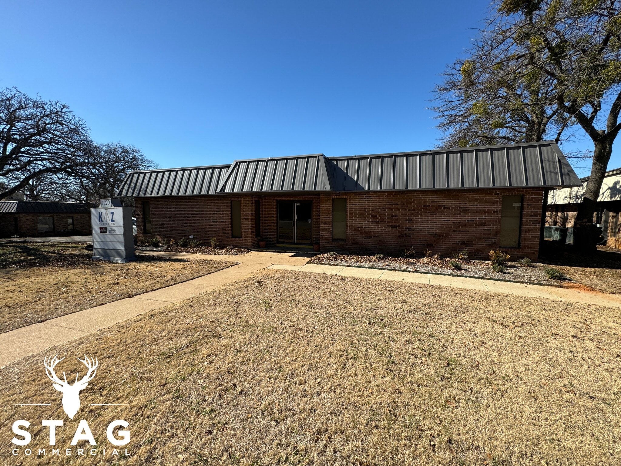 1720 Westminster St, Denton, TX for lease Building Photo- Image 1 of 9