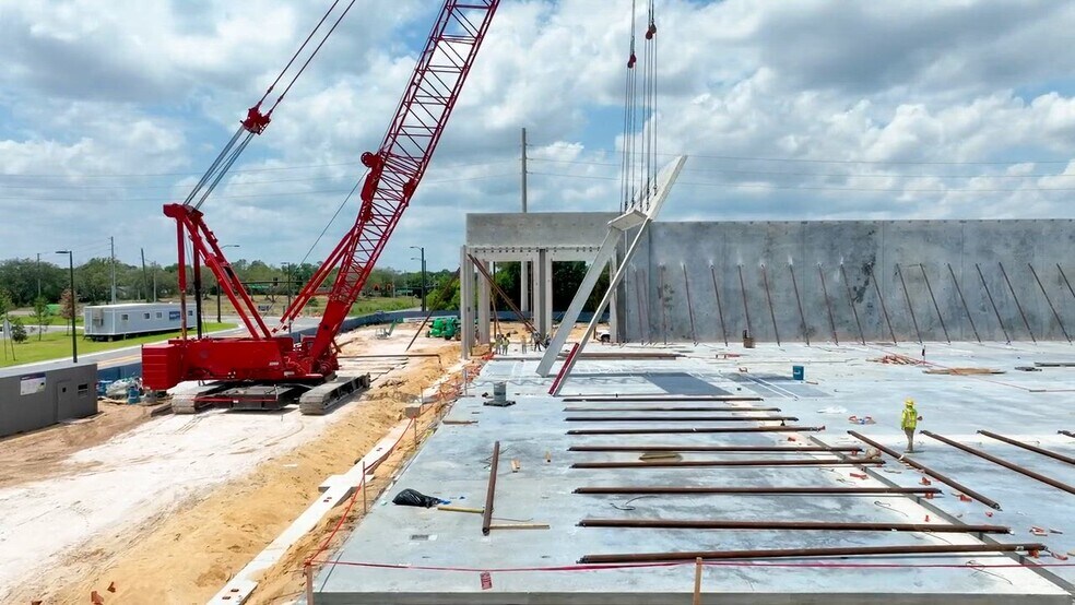 0000 Old Lake Wilson Rd, Kissimmee, FL à louer - Vidéo sur l’inscription commerciale - Image 2 de 5