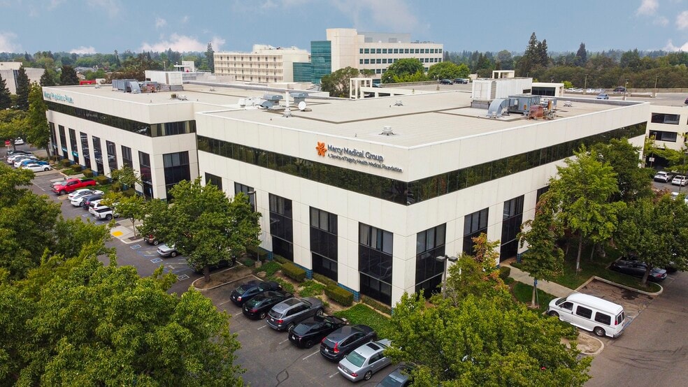 6555 Coyle Ave, Carmichael, CA for lease - Primary Photo - Image 1 of 10