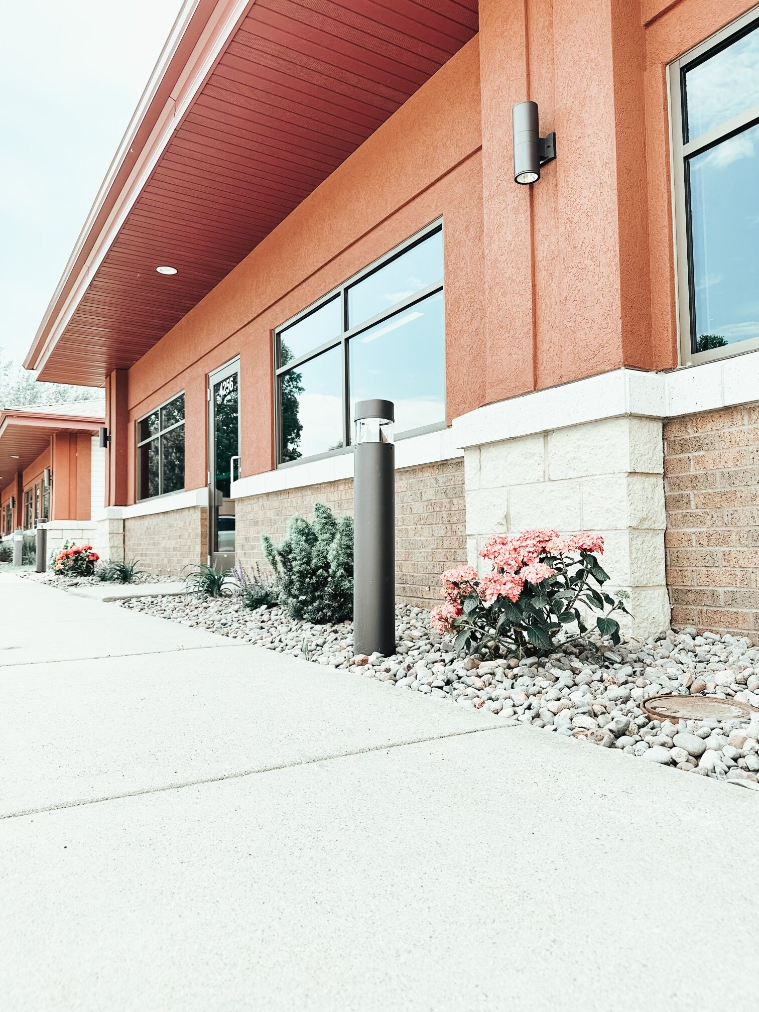 4256 Dahlberg Dr, Minneapolis, MN à vendre Photo principale- Image 1 de 1