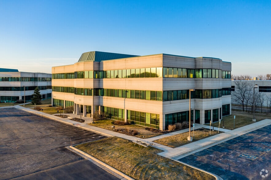 9779 S Franklin Dr, Franklin, WI for lease - Building Photo - Image 2 of 5