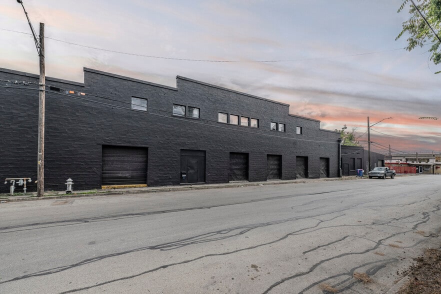 200 Seguin St, San Antonio, TX for lease - Building Photo - Image 1 of 15