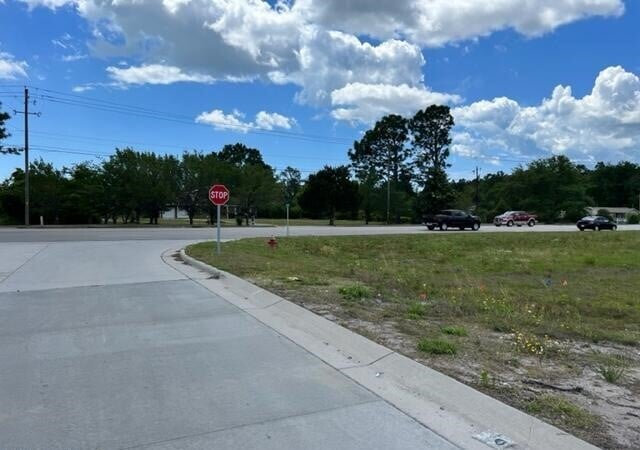 1001 Mabel Rawlinson Dr, Holly Ridge, NC for sale - Primary Photo - Image 1 of 4