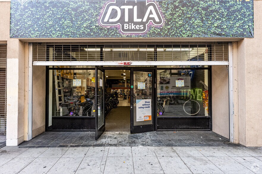 425 S Broadway, Los Angeles, CA à louer - Photo du bâtiment - Image 2 de 9