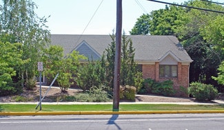 More details for 633 E Main St, Riverhead, NY - Office for Lease