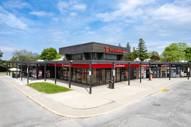 Plus de détails pour 2965-3049 Kingston Rd, Toronto, ON - Bureau à louer