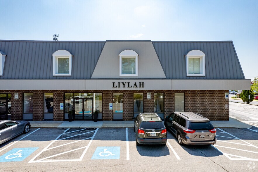 3709-3725 Old Court Rd, Pikesville, MD à louer - Photo du bâtiment - Image 3 de 8