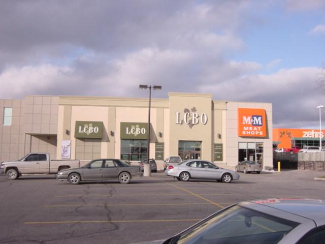 969 Dundas St, Woodstock, ON à vendre Photo principale- Image 1 de 1