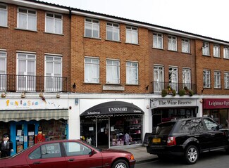 Plus de détails pour 5 Oakdene Para, Cobham - Commerce de détail à louer