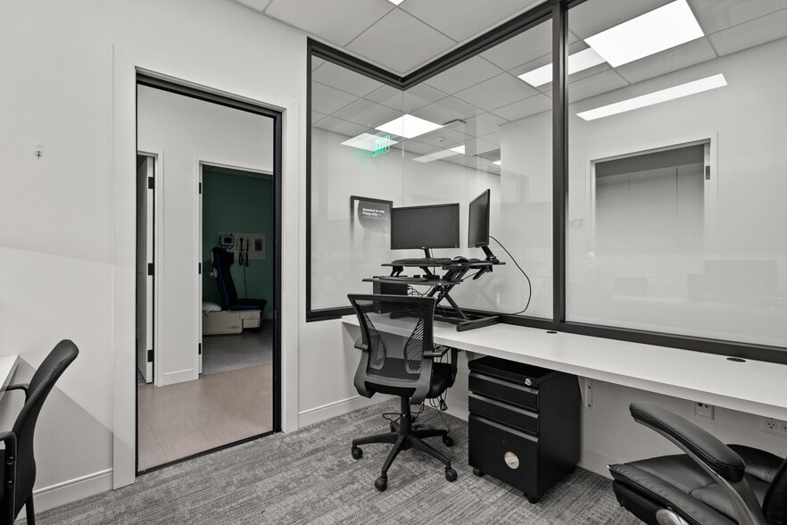 1740 Bruce Rd, Chico, CA for sale - Interior Photo - Image 3 of 26