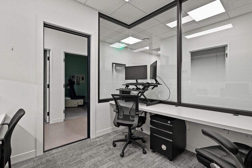 1740 Bruce Rd, Chico, CA à vendre - Photo intérieure - Image 3 de 26