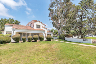 625 W Hillcrest Dr, Thousand Oaks CA - Loft