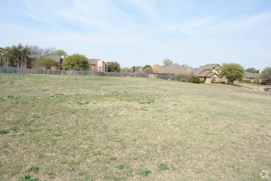 18615 Marsh Ln, Dallas, TX for sale - Building Photo - Image 2 of 3