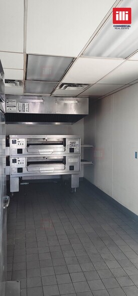 5736 Gage Ave, Bell Gardens, CA à louer - Photo intérieure - Image 2 de 8