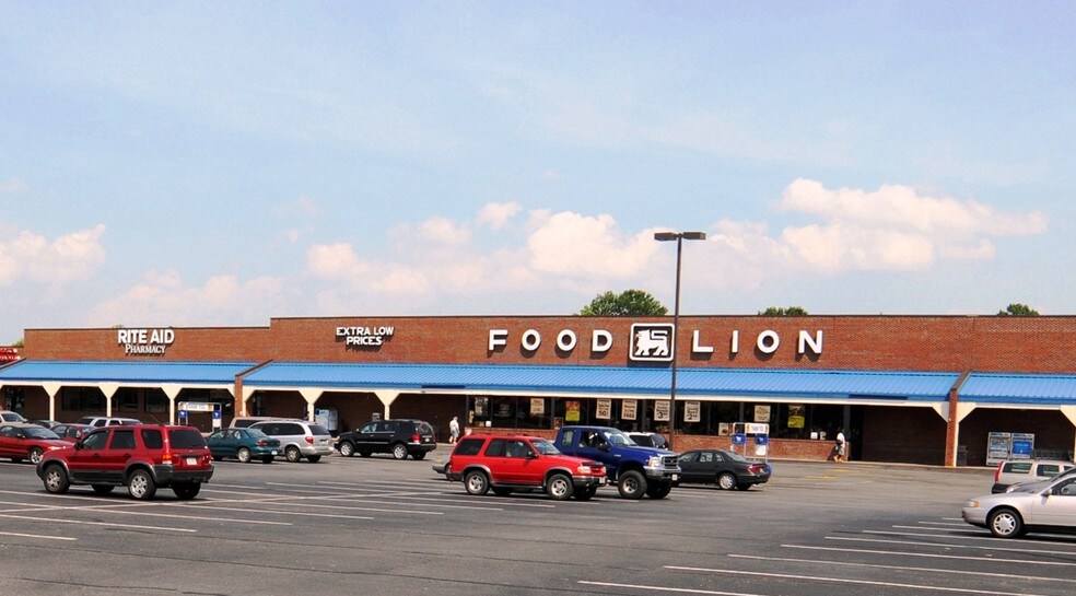 1856 Tappahannock Blvd, Tappahannock, VA à louer - Photo du bâtiment - Image 2 de 3