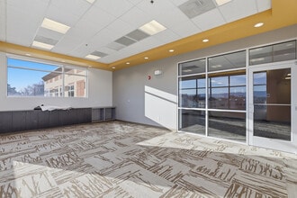 201 W Park Dr, Grand Junction, CO à louer Photo intérieure- Image 1 de 11