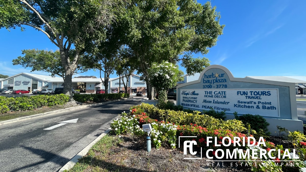 3700 E Ocean Blvd, Stuart, FL for lease Primary Photo- Image 1 of 27