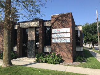 Plus de détails pour 1701 Washington St, Manitowoc, WI - Bureau à vendre