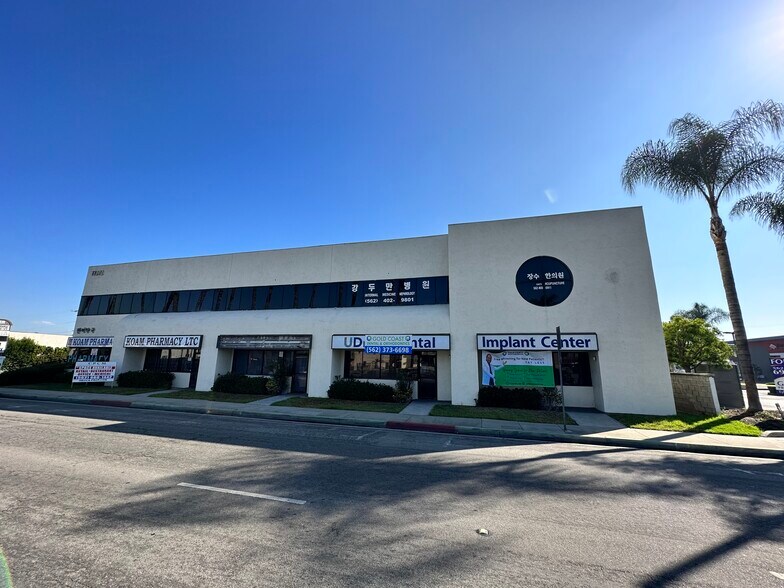 18102 Pioneer Blvd, Artesia, CA à louer - Photo du bâtiment - Image 2 de 4