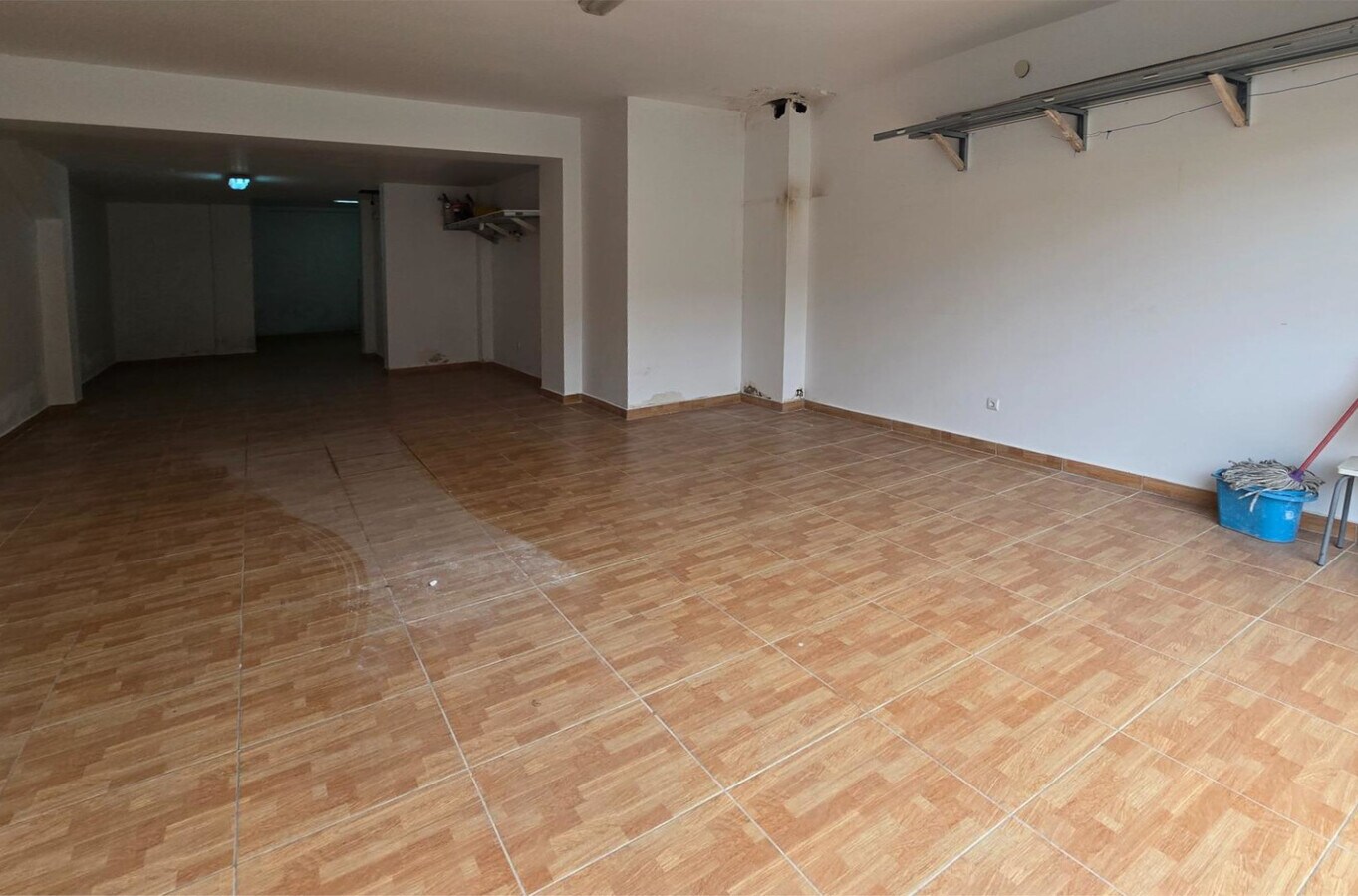 Caldes de Montbui, BAR 08140 - Unit - - - Interior Photo - Image 1 of 9
