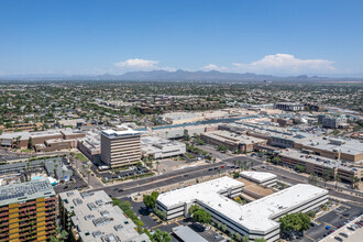 6900 E Camelback Rd, Scottsdale, AZ - Aérien  Vue de la carte