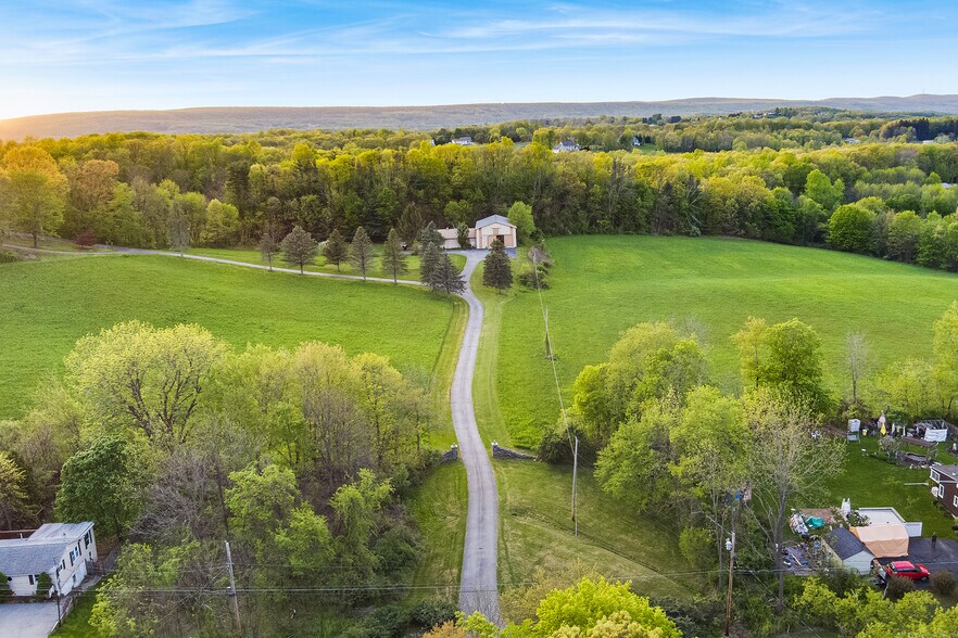 40 Fernwood Rd, Sussex, NJ à vendre - Photo du bâtiment - Image 1 de 23