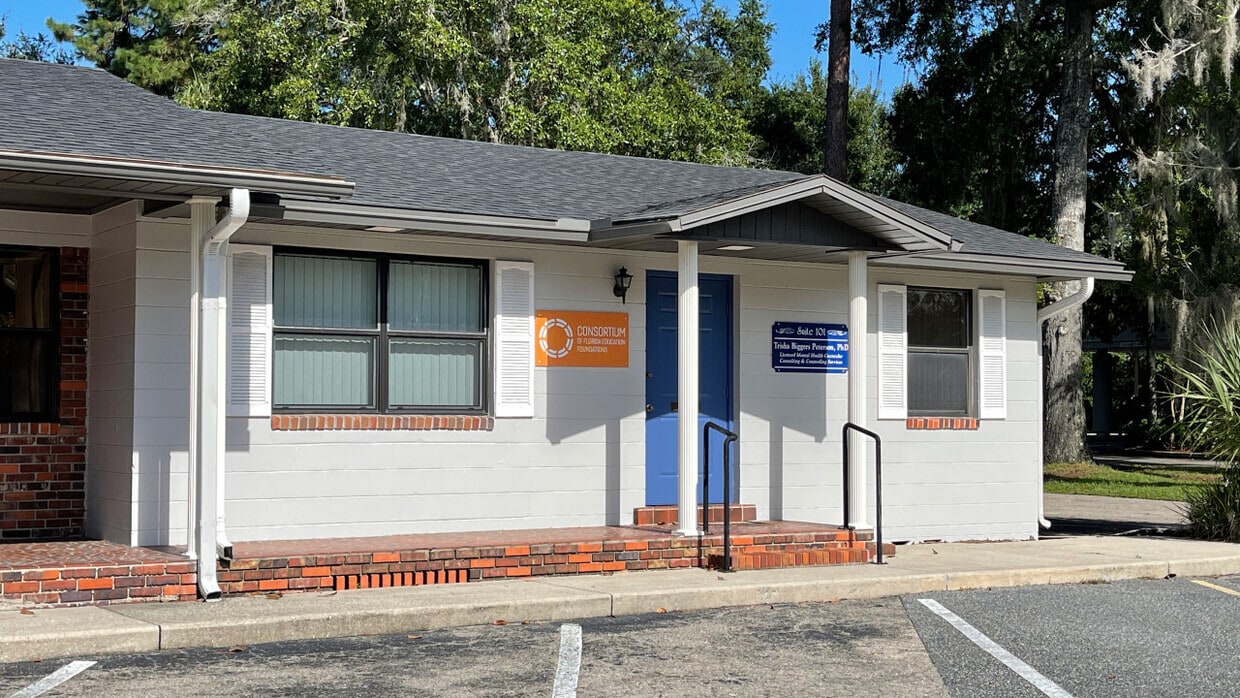 3720 NW 43rd St, Gainesville, FL for lease Primary Photo- Image 1 of 18