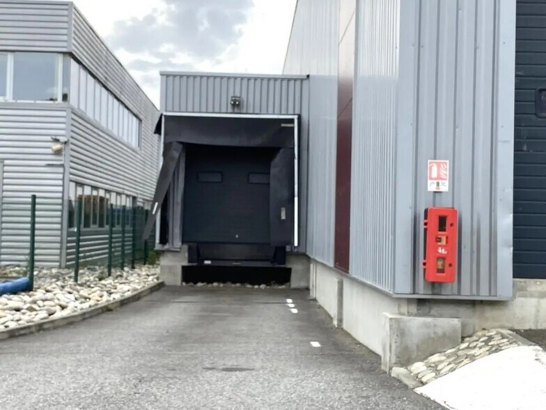 Flex dans Quint-Fonsegrives à louer - Photo du bâtiment - Image 3 de 12