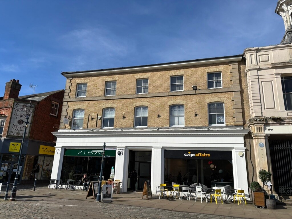 30 Market Pl, Hitchin à louer Photo du bâtiment- Image 1 de 3