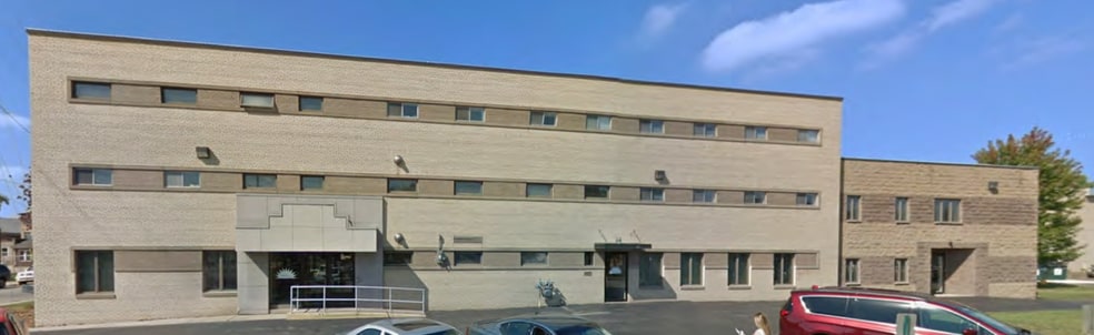 Office/Retail/Redevelopment Portfolio portfolio of 1 properties for sale on LoopNet.ca - Building Photo - Image 3 of 5