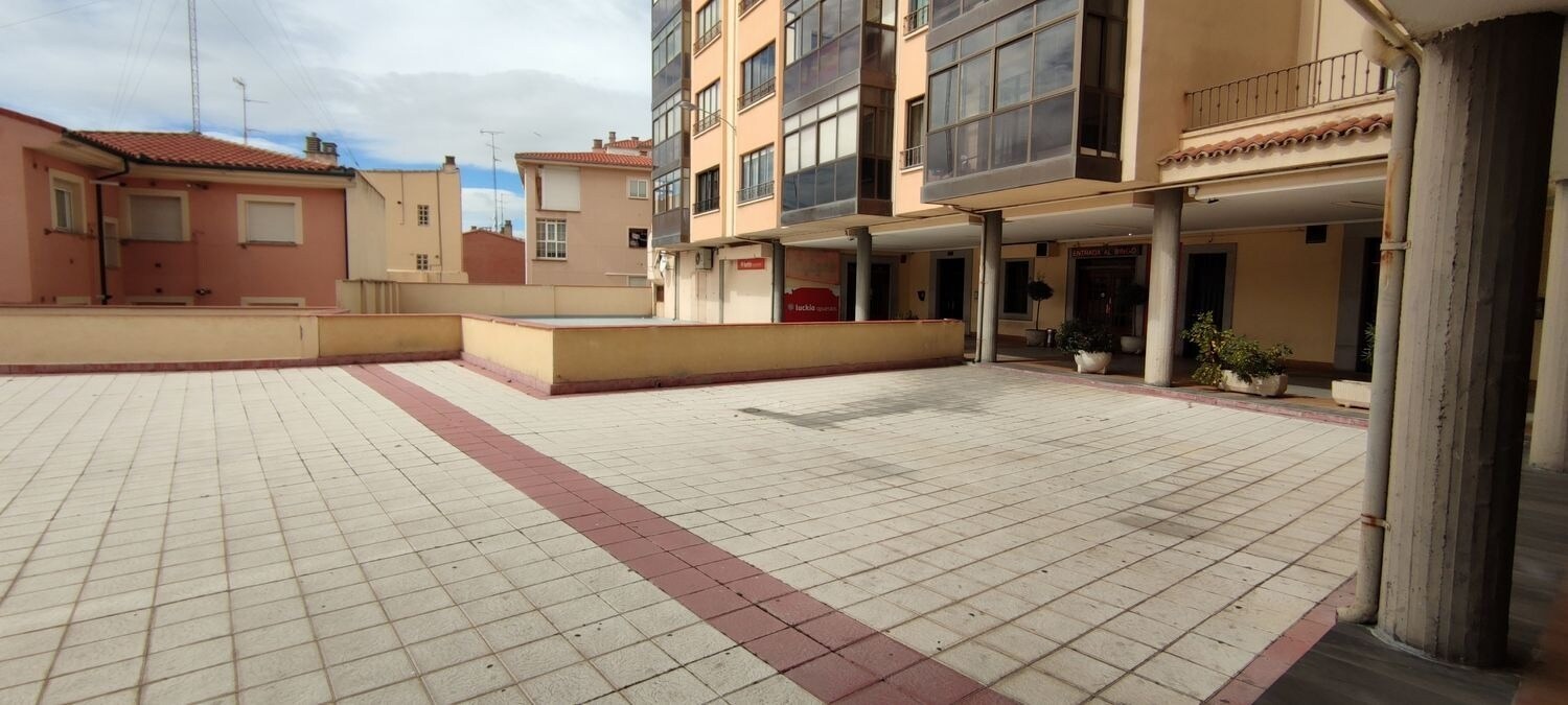 Paseo de Santo Tomás, 8, Ávila, Ávila for lease Primary Photo- Image 1 of 3