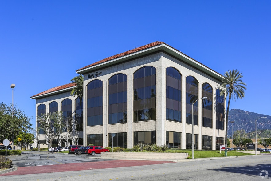 1333 S Mayflower Ave, Monrovia, CA for lease - Primary Photo - Image 1 of 1