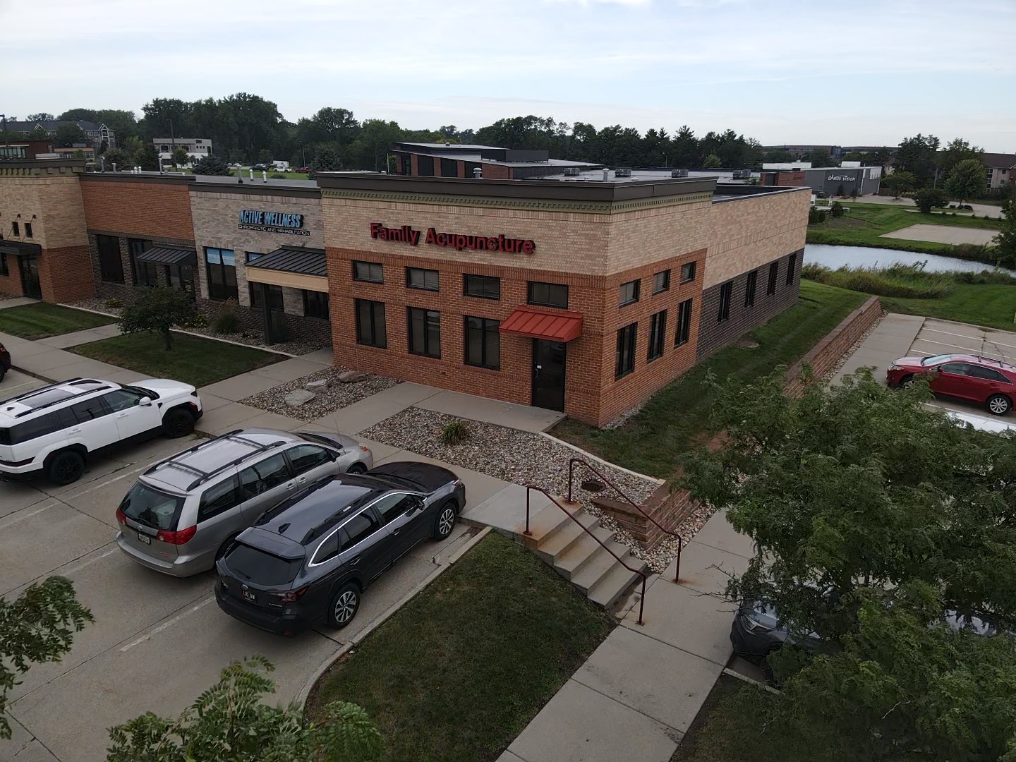 8711 Windsor Pky, Johnston, IA for lease Building Photo- Image 1 of 8