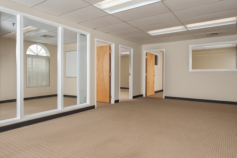 790 Turnpike St, North Andover, MA for lease Interior Photo- Image 1 of 2