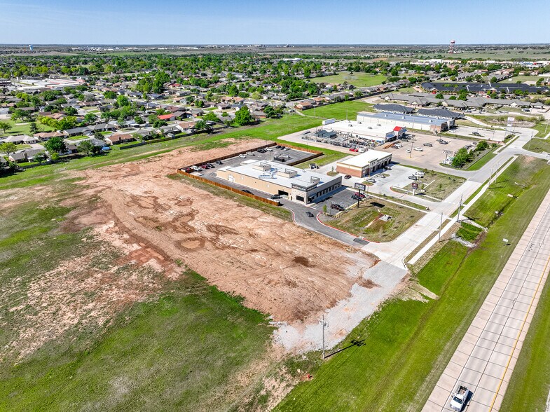 NW Sun Blvd, Lawton, OK à vendre - Photo du bâtiment - Image 2 de 3
