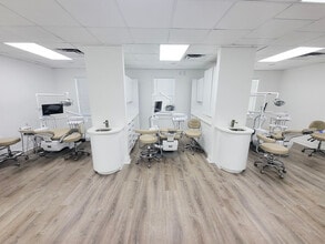 5200 N Armenia Ave, Tampa, FL à vendre Photo intérieure- Image 1 de 17