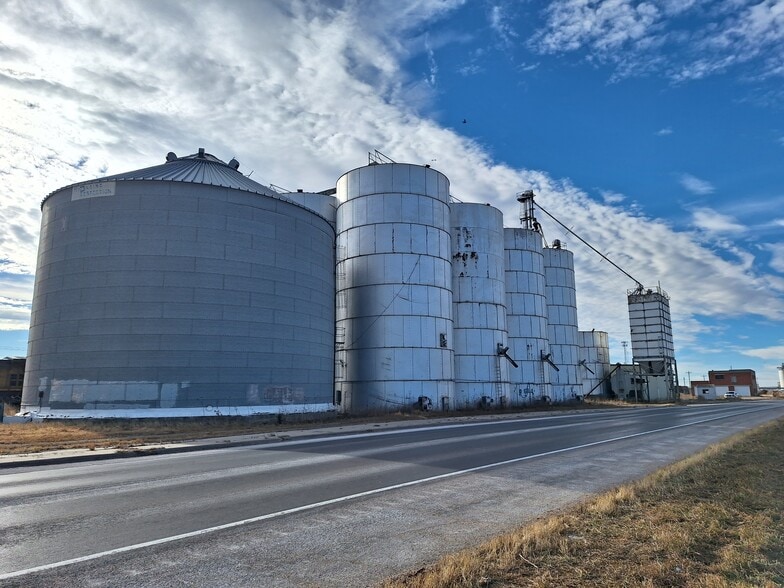 808 Pacific st, Lexington, NE for sale - Building Photo - Image 2 of 24