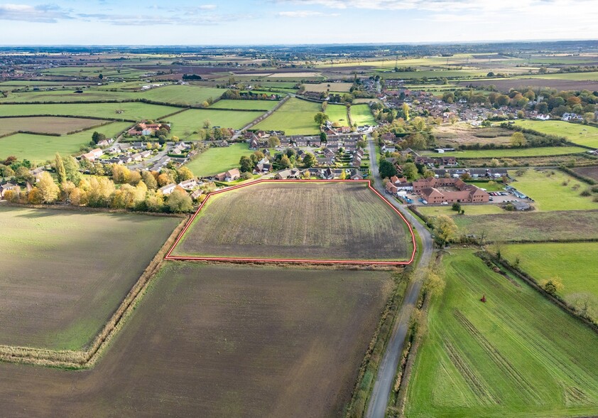 South Moor Rd, Walkeringham for sale - Building Photo - Image 1 of 1