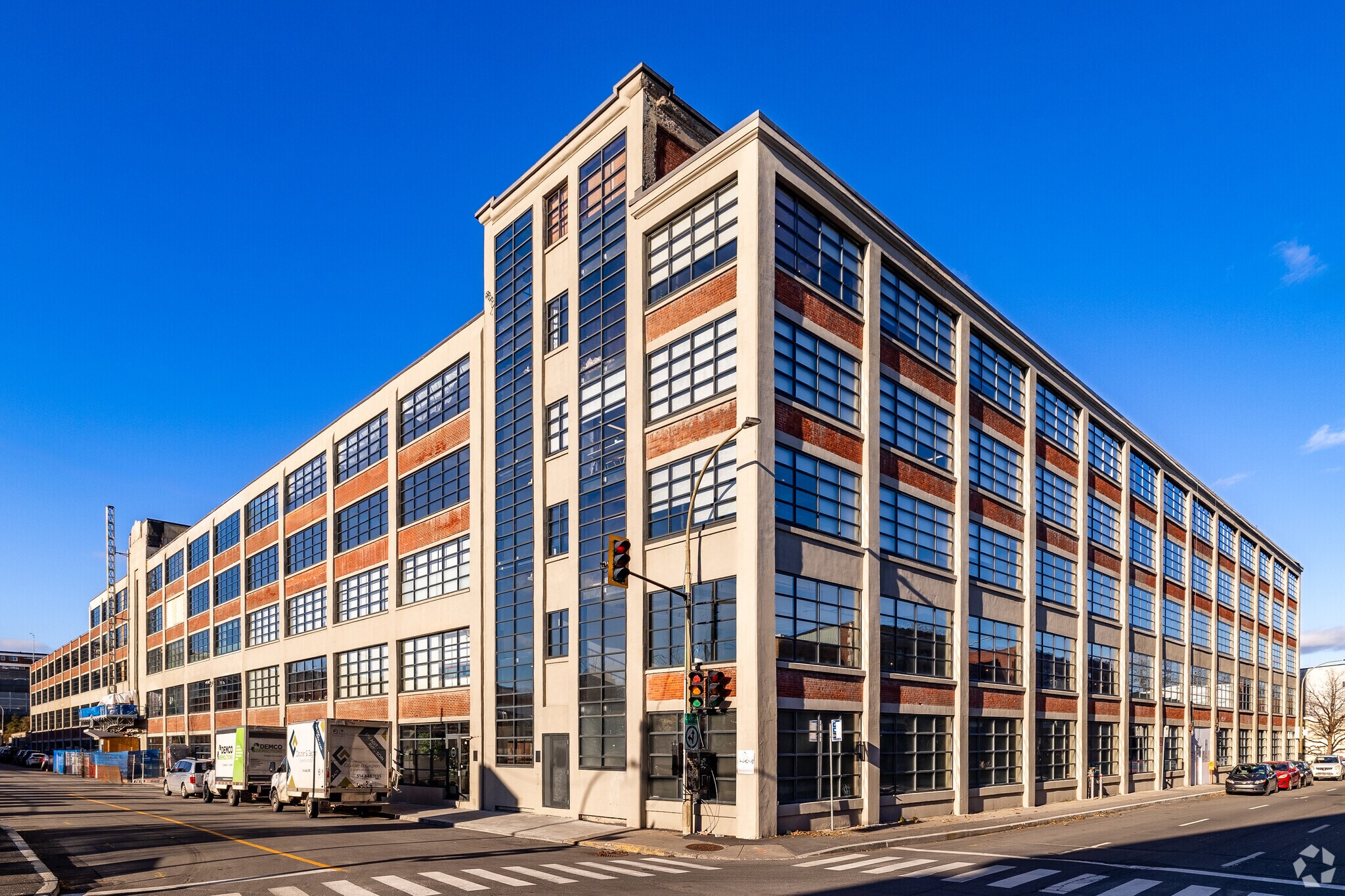 901-1001 Rue Lenoir, Montréal, QC for lease Building Photo- Image 1 of 10