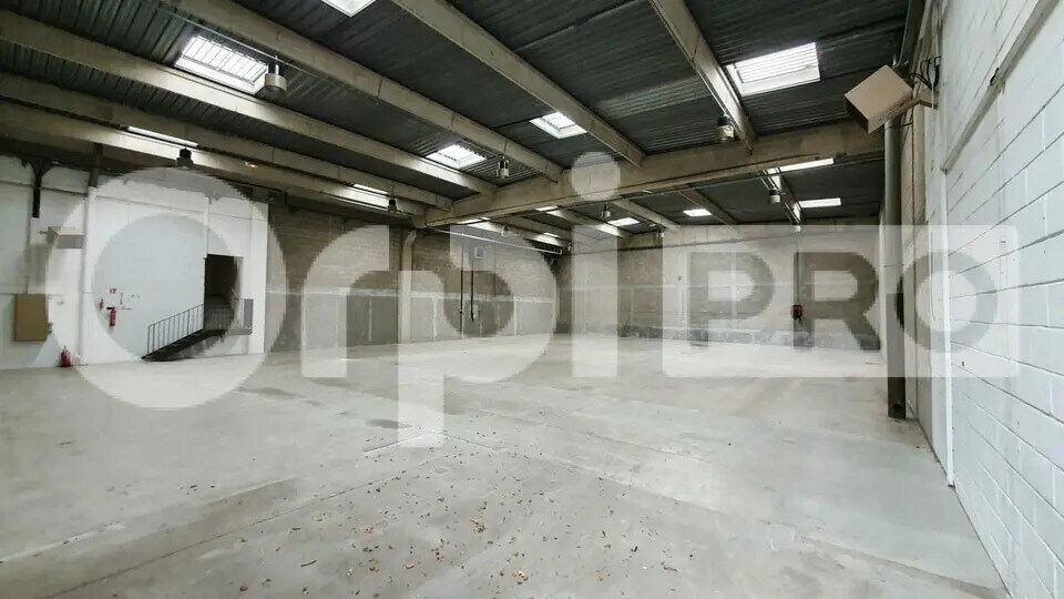 Flex in Palaiseau for lease - Building Photo - Image 2 of 7