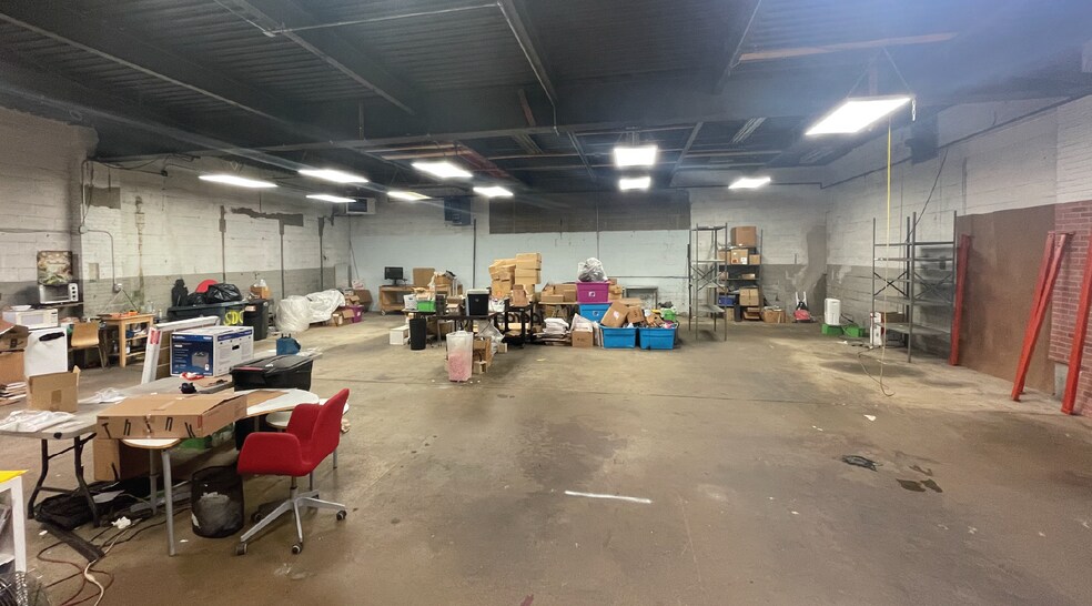 185 Woodward Ave, Ridgewood, NY à vendre - Photo intérieure - Image 2 de 2