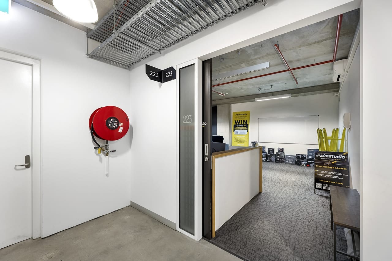 87 Gladstone St, SOUTH MELBOURNE for lease Interior Photo- Image 1 of 6