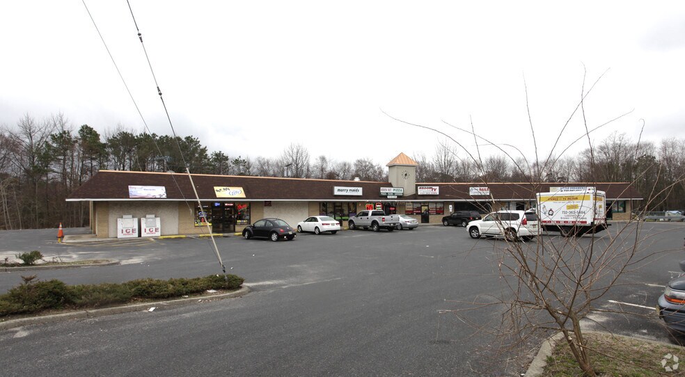 60 Chambersbridge Rd, Lakewood, NJ à louer - Photo principale - Image 2 de 6