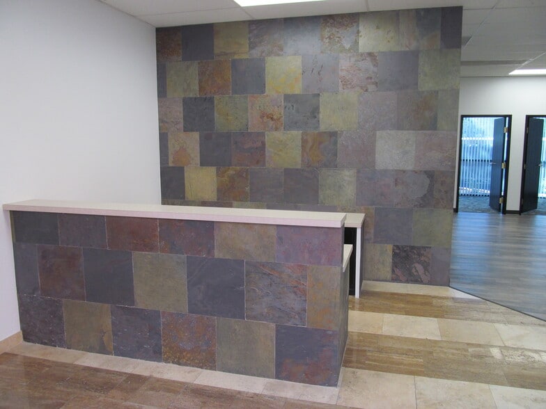 5550 W Flamingo Rd, Las Vegas, NV for lease - Interior Photo - Image 2 of 4