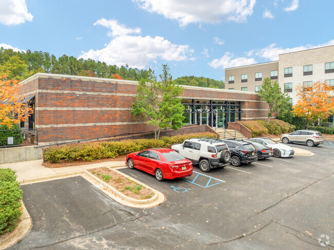 More details for 324 Commons Dr, Birmingham, AL - Coworking for Lease