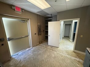 1144 E Paris Ave SE, Grand Rapids, MI à louer Photo intérieure- Image 2 de 4