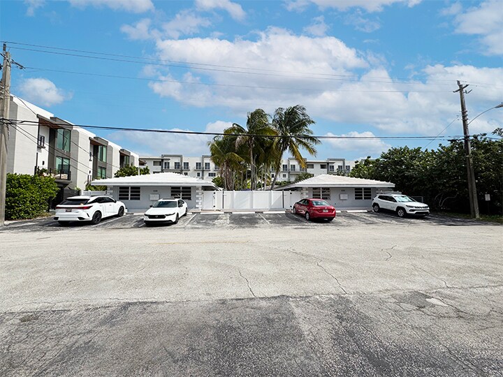 1030 N Victoria Park Rd, Fort Lauderdale, FL à vendre - Photo du bâtiment - Image 1 de 18
