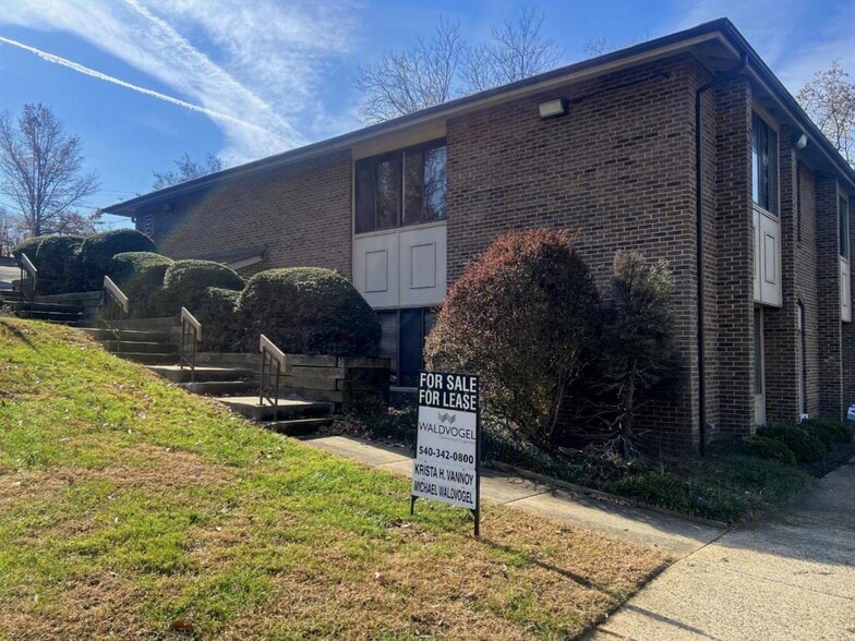 2250 Murrell Rd, Lynchburg, VA for lease - Building Photo - Image 2 of 4