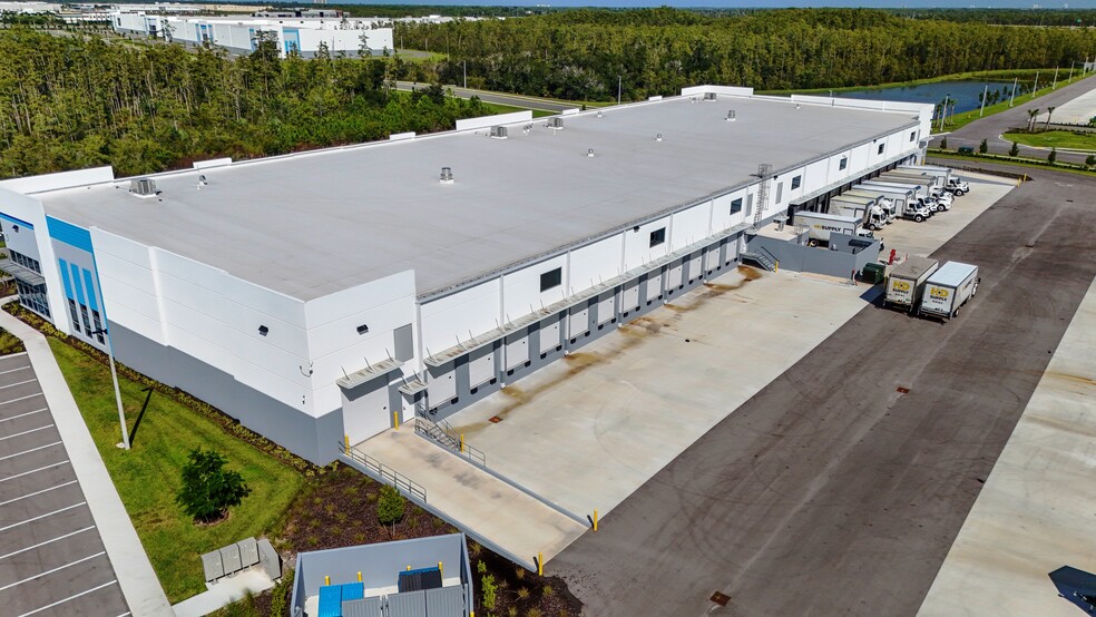 16200 Ben Hill Griffin Pky, Fort Myers, FL for lease - Building Photo - Image 3 of 7